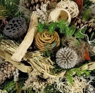 Grabschale mit echter Tanne - Winter, Gesteck Friedhof von Flora Trans