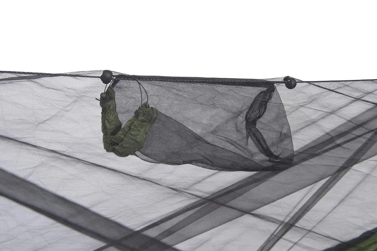 AMAZONAS Adventure Hero XXL – Ultraleichte Moskito-Hängematte mit Isomattenfach | Nur 555 g | Belastbar bis 150 kg | Ideal für Outdoor-Abenteuer