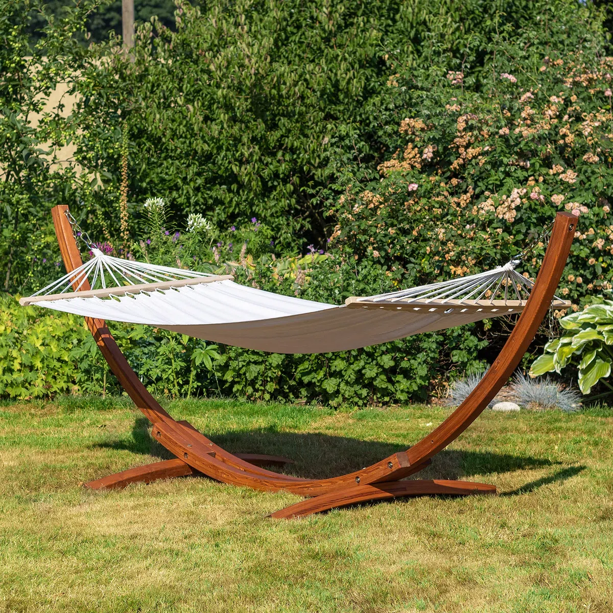 Ampel 24 Outdoor Hängematte mit Gestell und Sicherung, Hängemattengestell Holz Eukalyptus - Stabhängematte wollweiß Baumwolle, Braun/Reisweiß (310 cm)
