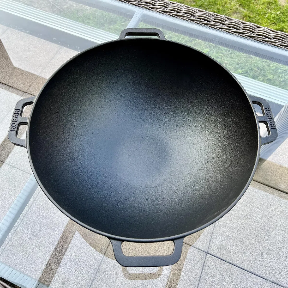 Gusseisen Kasan 12 L mit GRILLDECKEL + Schaumlöffel KAZAN Wok Gulaschkessel
