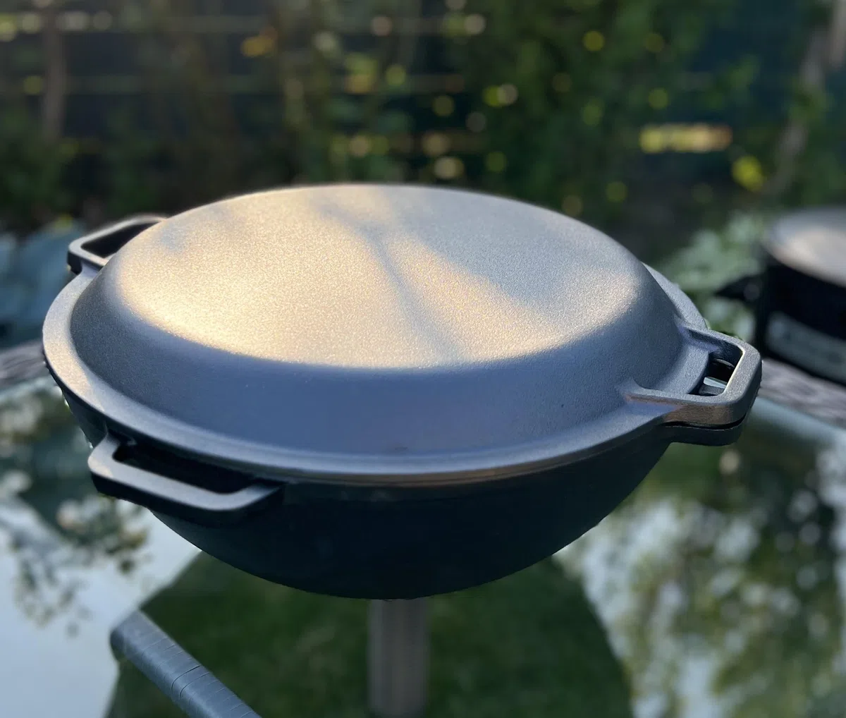 Gusseisen Kasan 12 L mit GRILLDECKEL + Schaumlöffel KAZAN Wok Gulaschkessel
